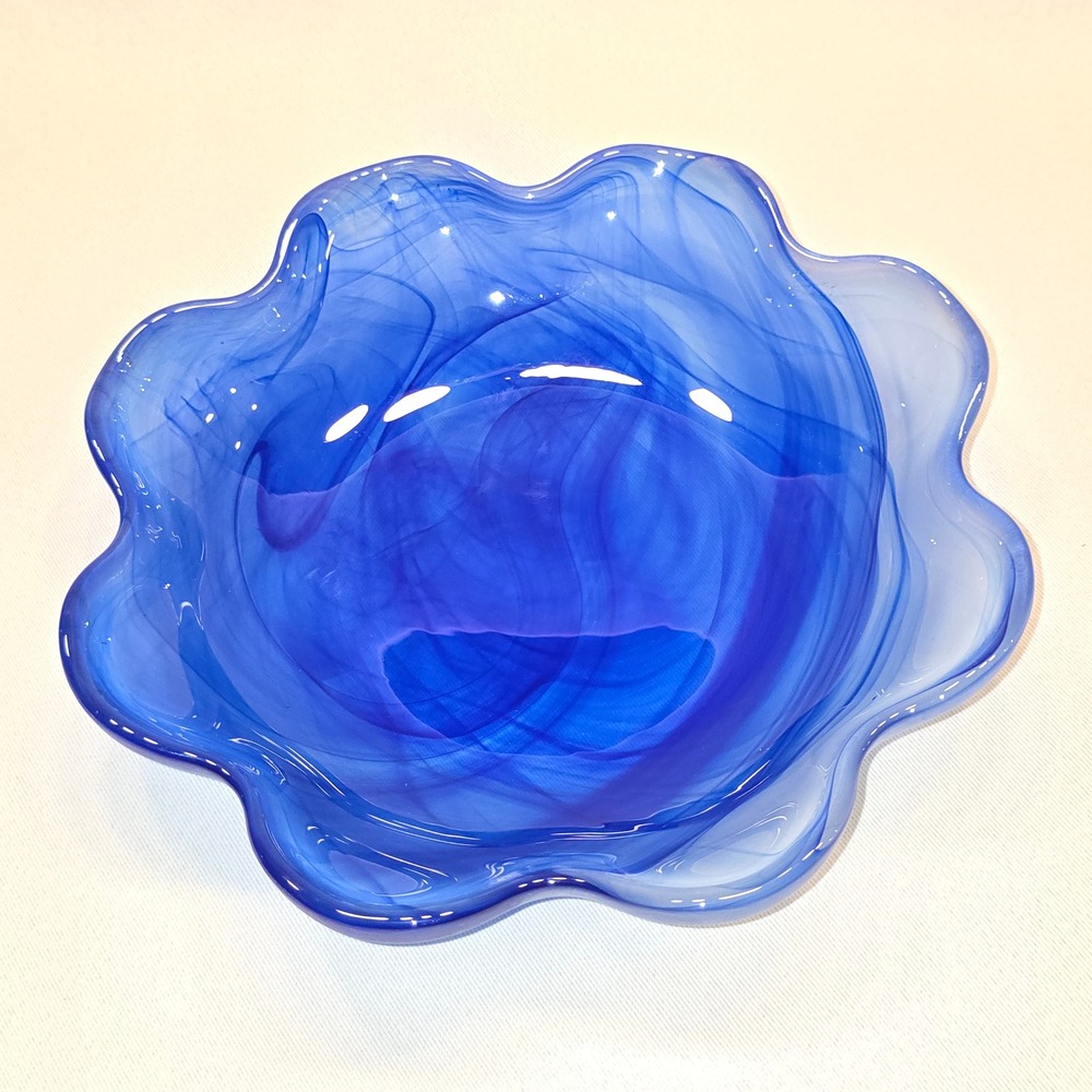 Unbranded Art Glass Bowl Home Decor Blue Excellent Hand Blown Scalloped Swirl